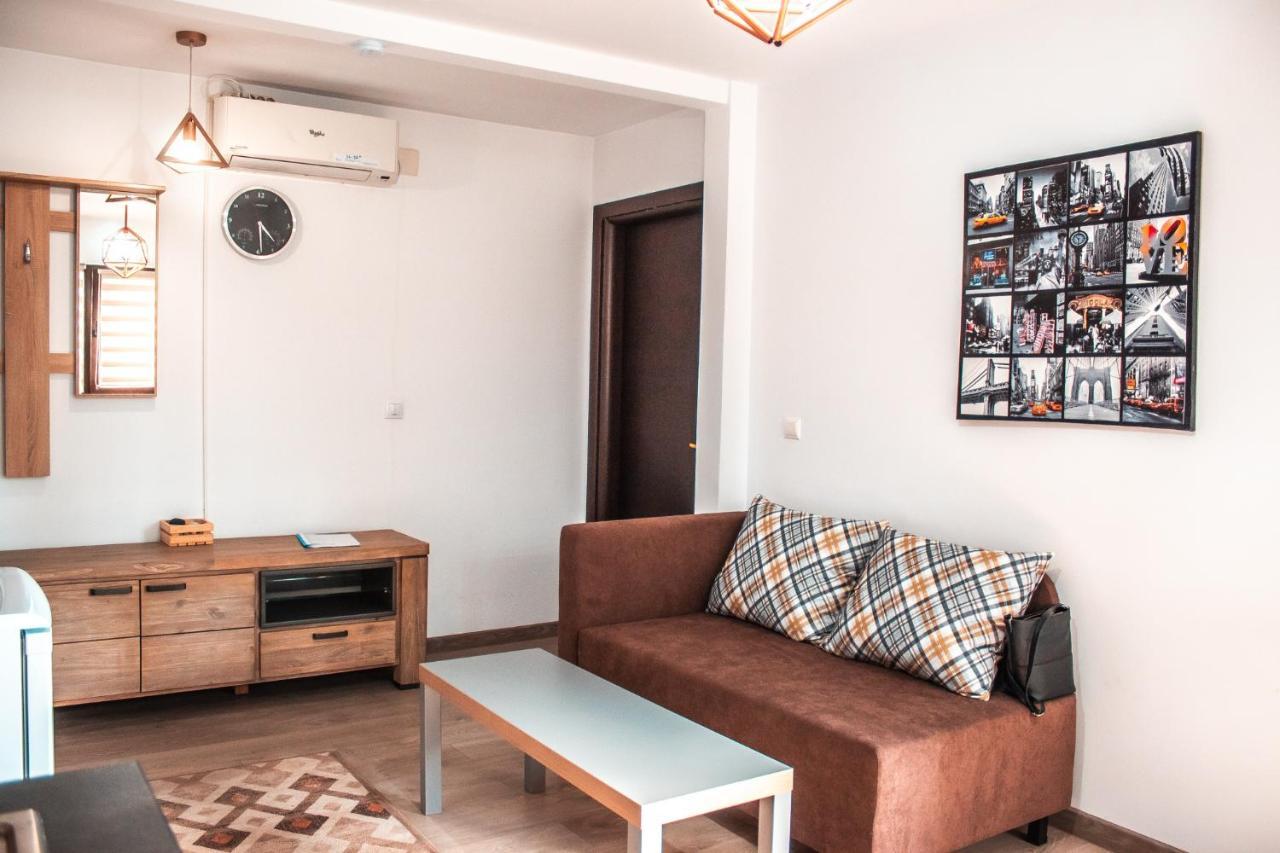 Villa 38 Silviu Apartment Бухарест Экстерьер фото